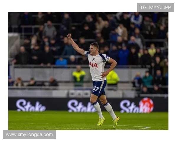 英超球员平衡体育训练与学业的典型案例